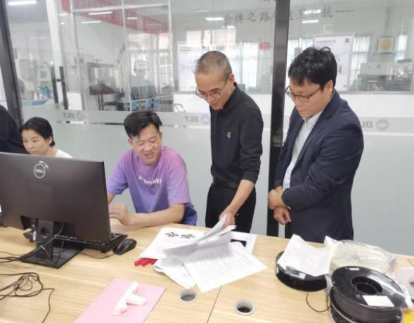 2023年4月14日陈柏杨在广东省机械技师学院4.png
